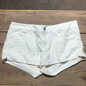 American eagle white shorts